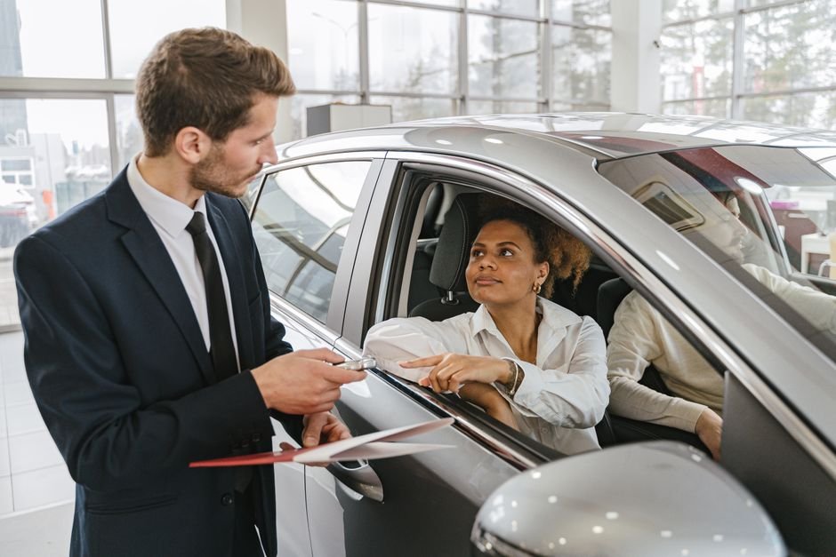 Equipment ROI: Lease vs Buy Decision