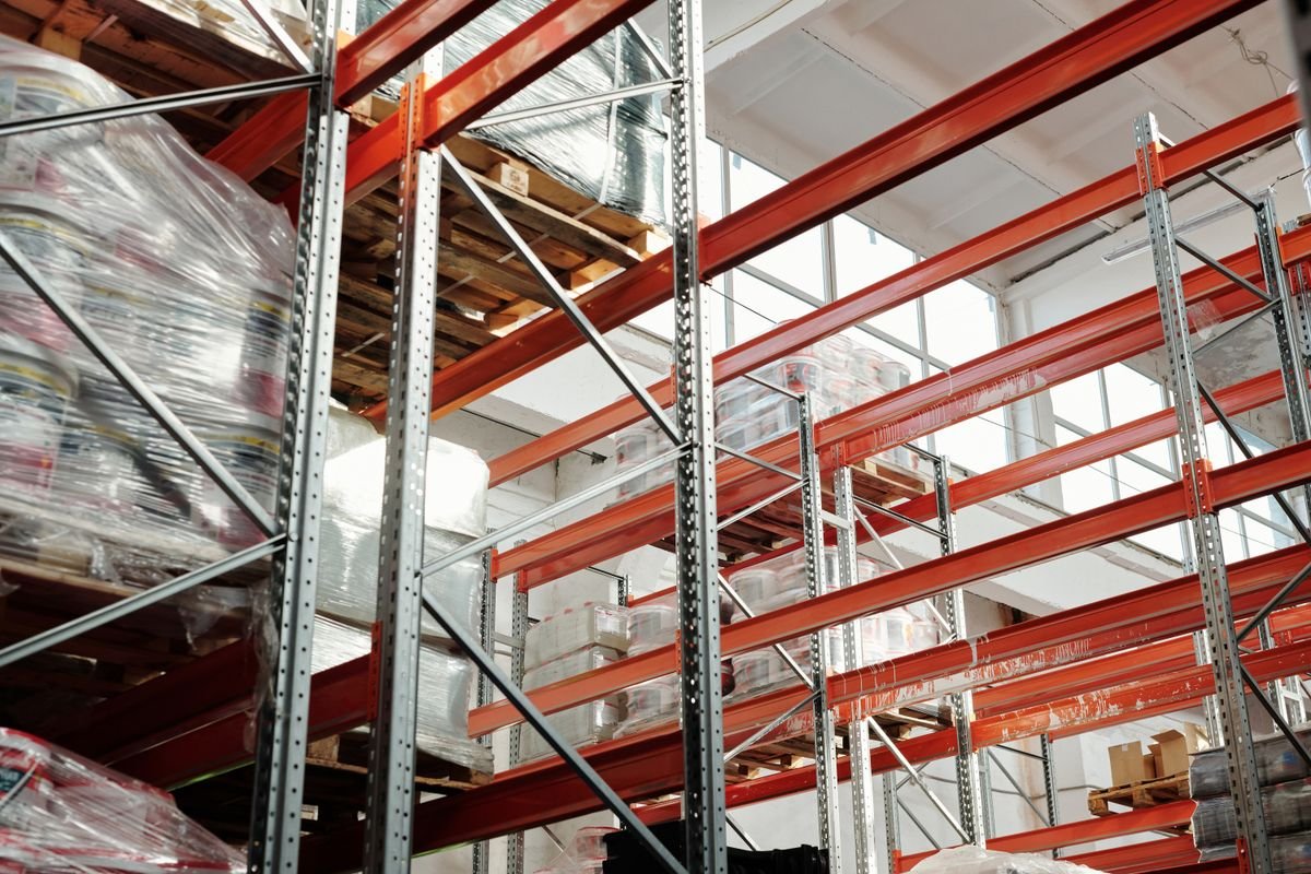 Equipment Financing vs. Equipment Leasing: What's the Difference?